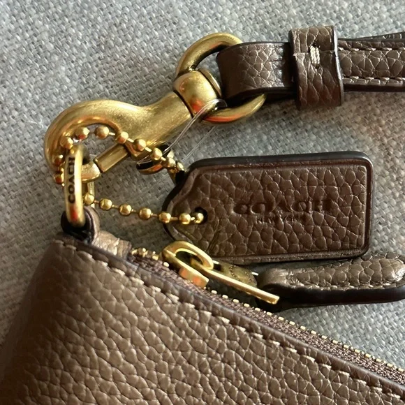 Coach essential wristlet Wallet - Picture 9 of 13